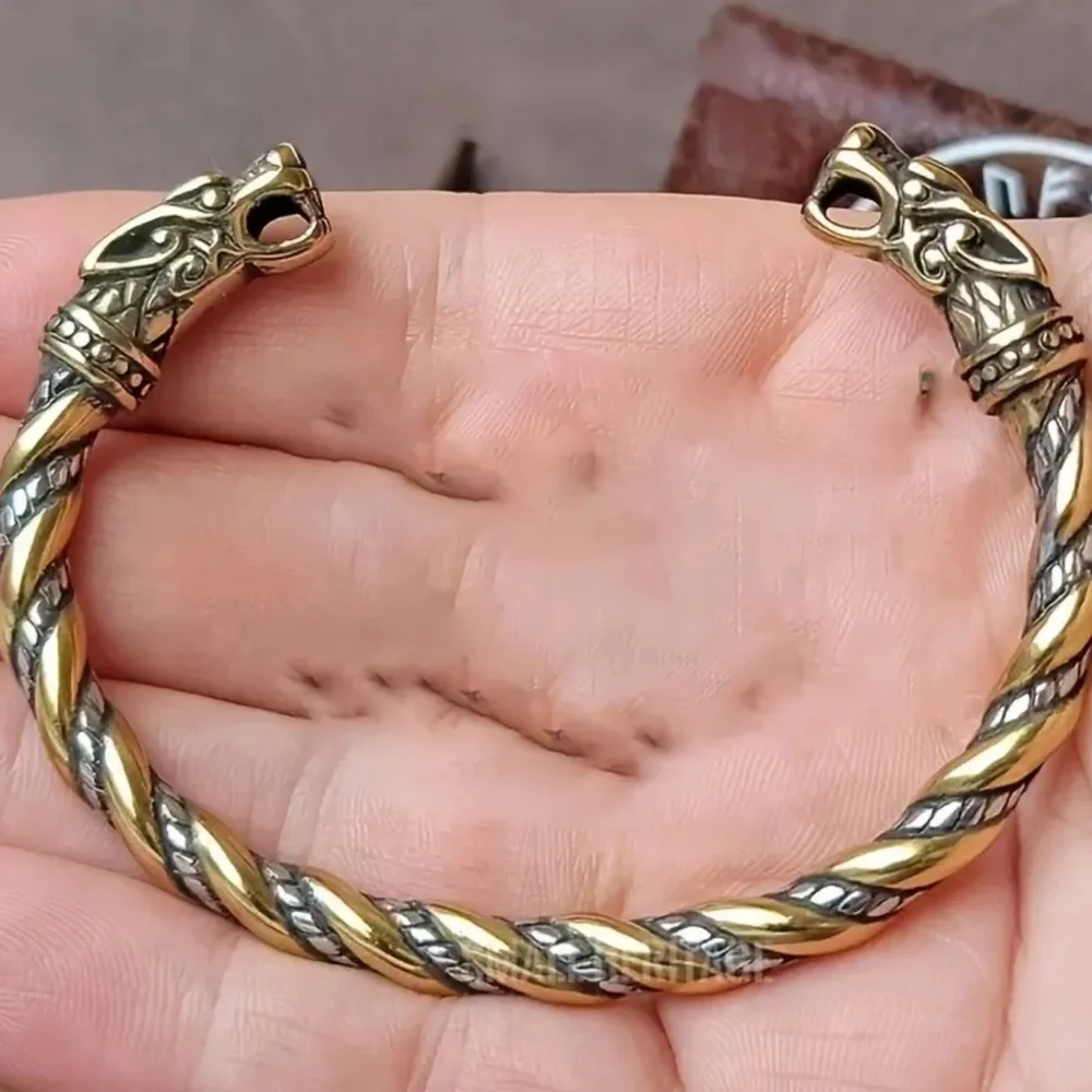 Dragon bracelet